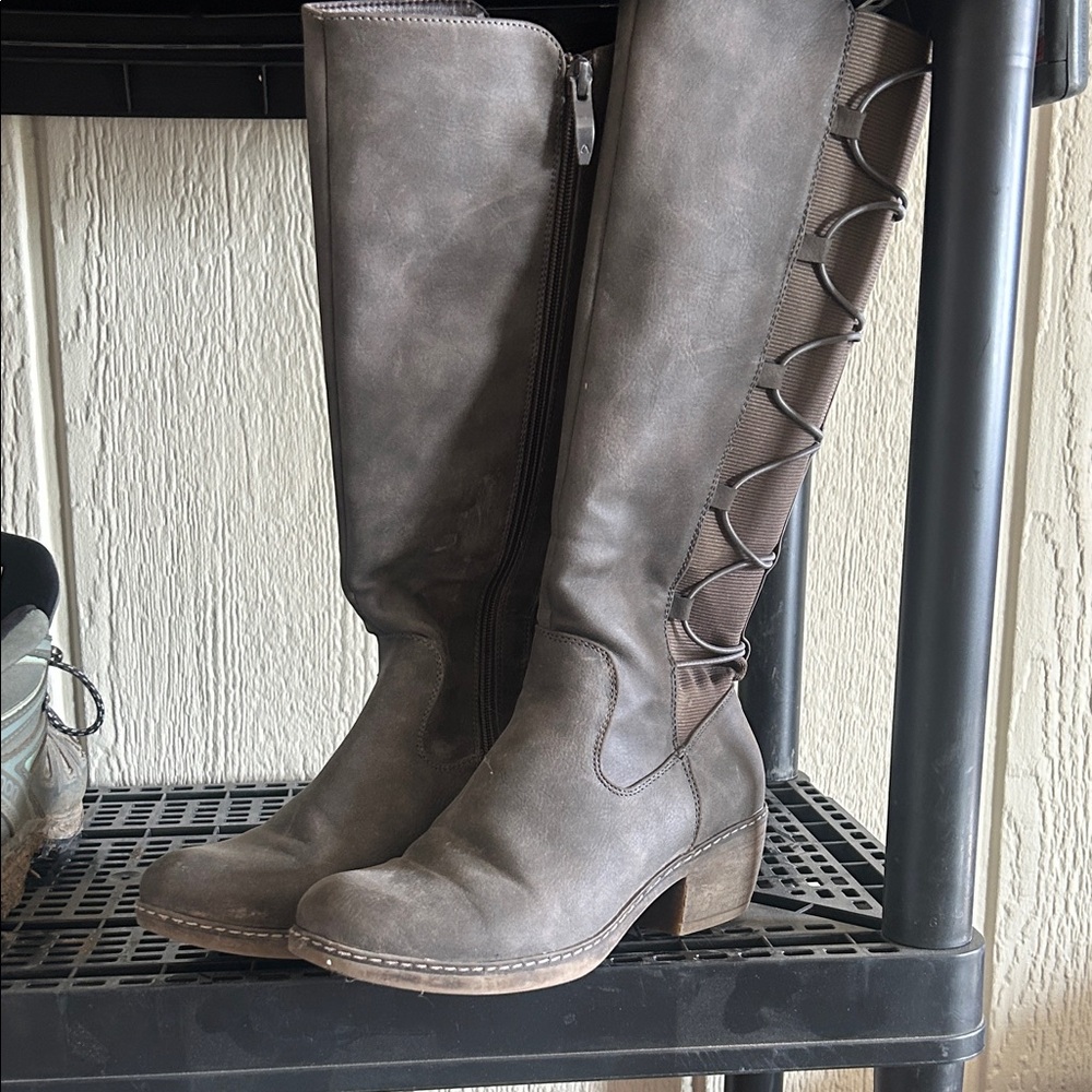 Stylish Grey/Brown Knee-High Boots